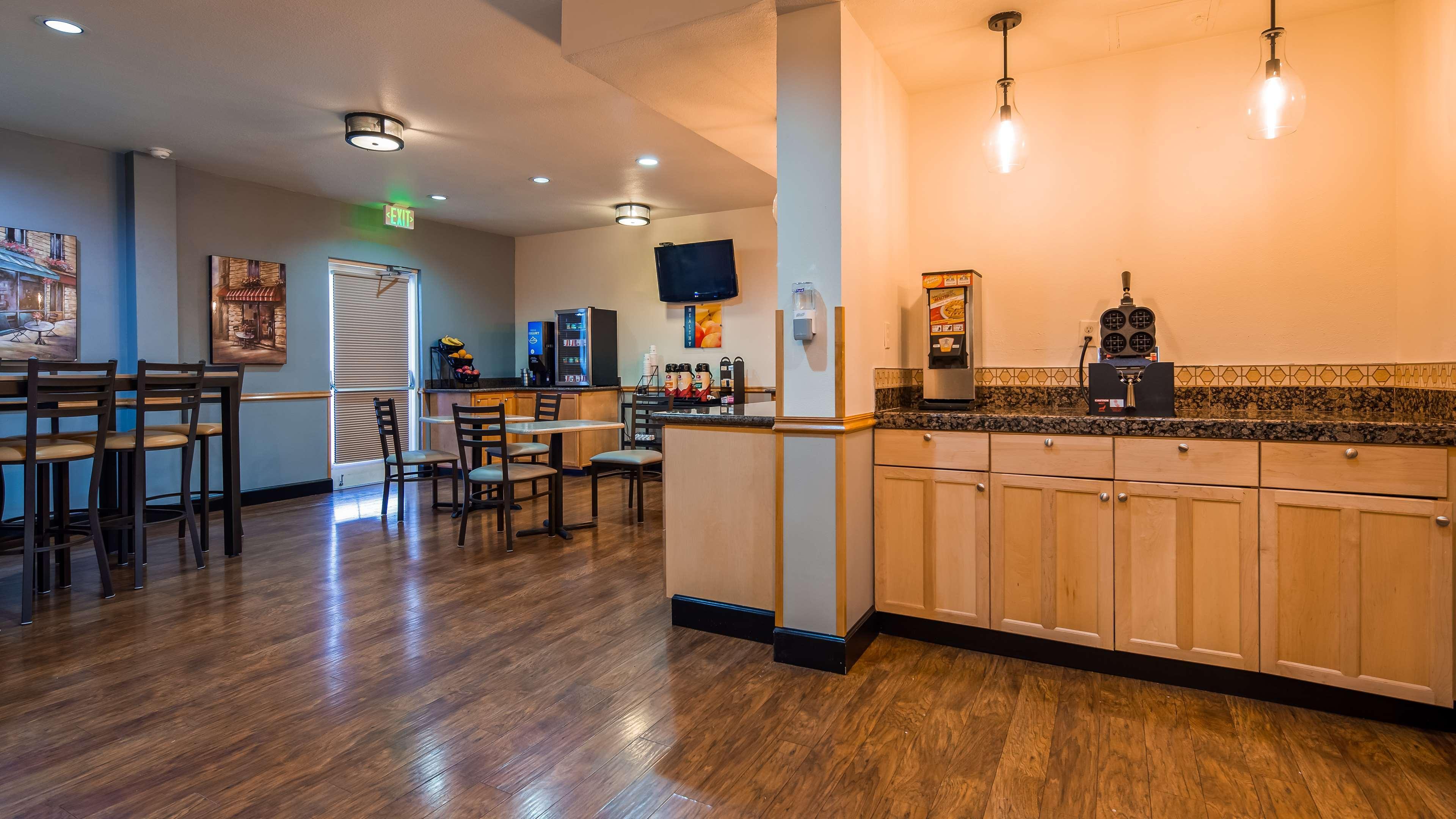 Best Western Woodburn Inn Exterior foto
