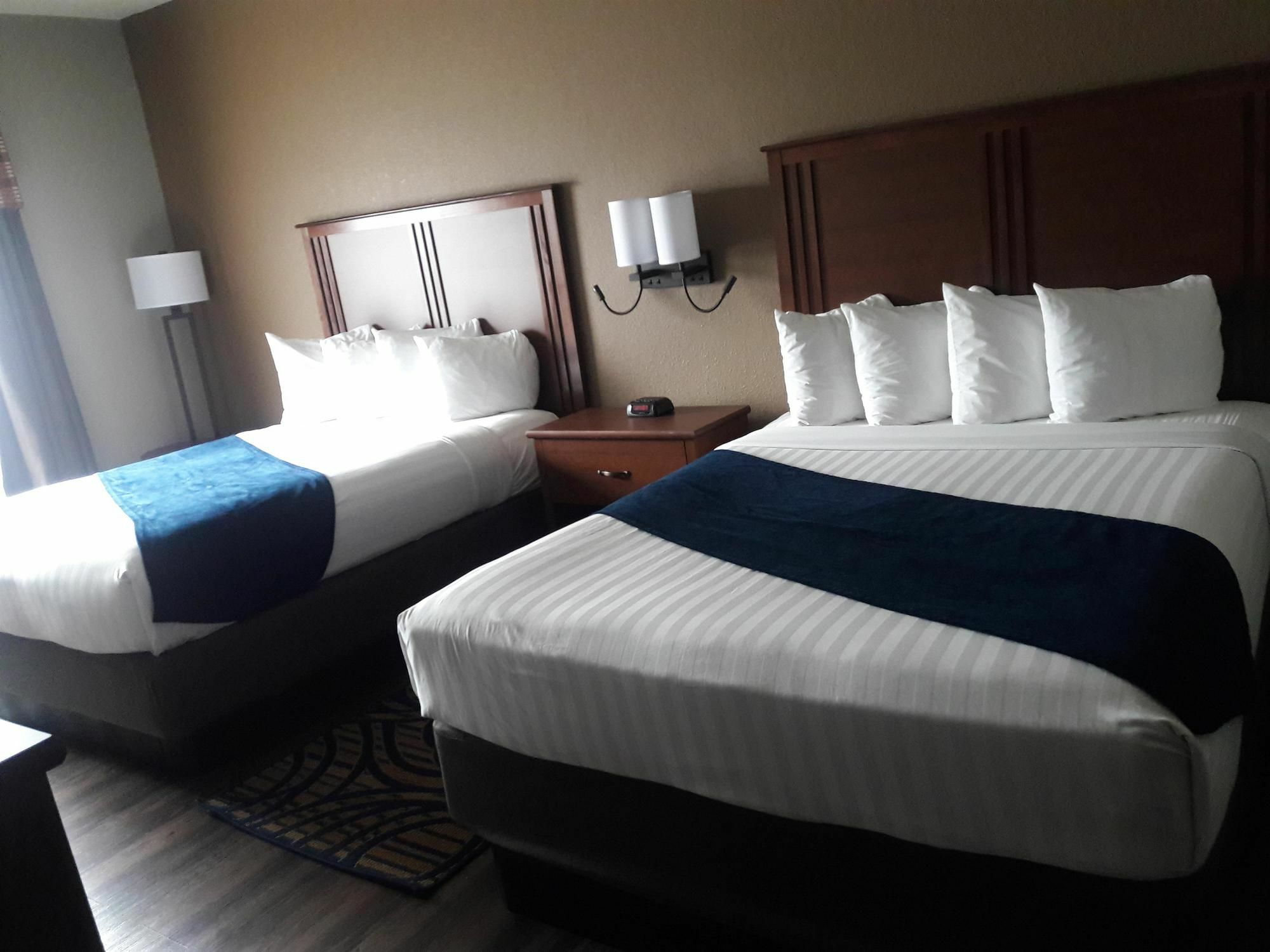 Best Western Woodburn Inn Exterior foto